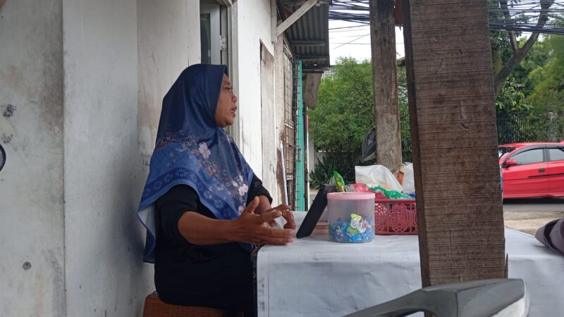 Inilah Sosok Emak “Penjaga Parkir” PA Jakarta Timur, yang Kuasai Ilmu Hukum dan Kenal Sejumlah Advokat