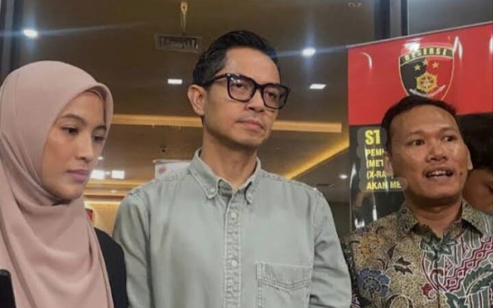Dude Harlino dan Alyssa Soebandono Penuhi Panggilan Bareskrim, Kasus PT DSI Kian Terang