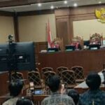 Pengamat Hukum Soroti Narasi Ferry Irwandi Terkait Kasus Chromebook “Dinilai Tidak Objektif”